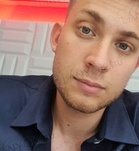 Levente 206242171  profilképe