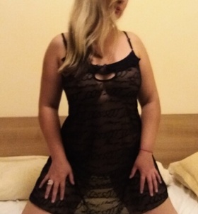 Szandi 705718856  profilképe