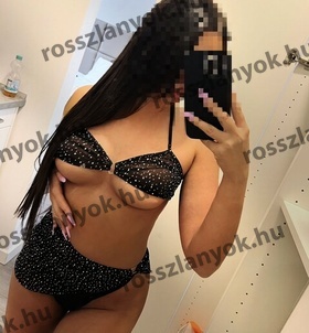 Nina 302307096  profilképe