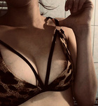 Amina – 305900039 profilkép