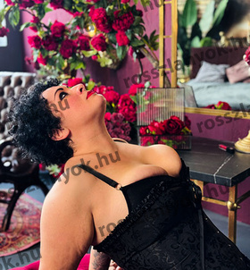 Stella 702798409  profilképe