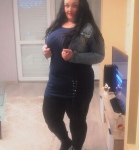 Sztella 301250371  profilképe