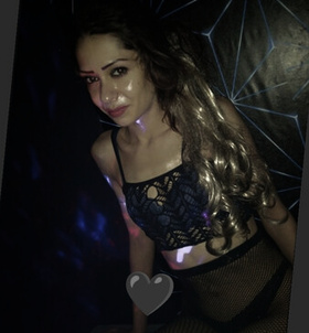 Roxy 206617679  profilképe